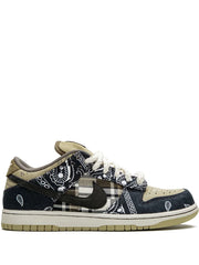 Nike x Travis Scott SB Dunk Low sneakers