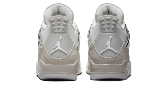 Air Jordan 4 Retro Frozen Moments